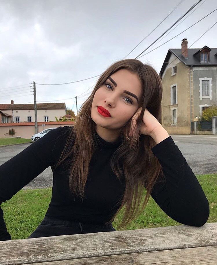 Meet Black Ping Stars, Smile Included!